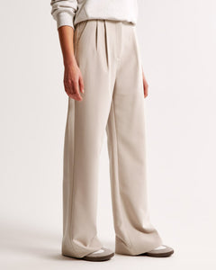 KELLY | Wide Legged Trousers